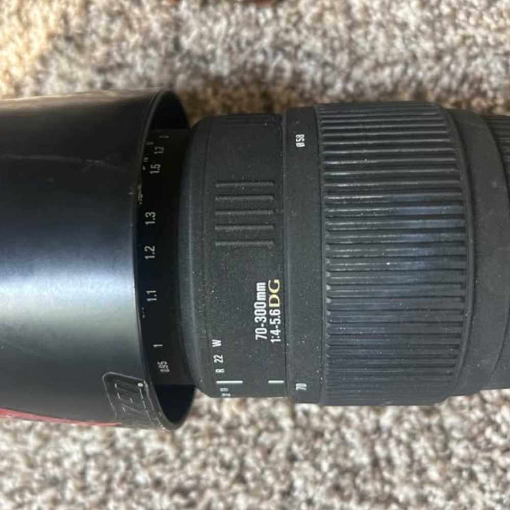 Canon Camera-EOS Rebel t3i w/ 3 lenses, bags - Picture 5 of 8